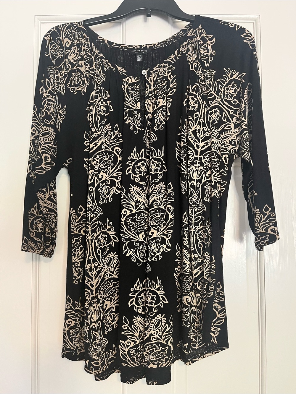 Lucky Brand Black & Cream Floral-Print Tunic